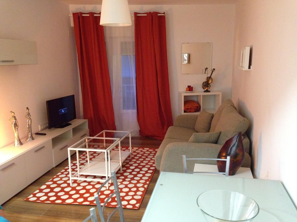 Ferienwohnung Apartamento En La Sierra II Arenas de San Pedro Exterior foto